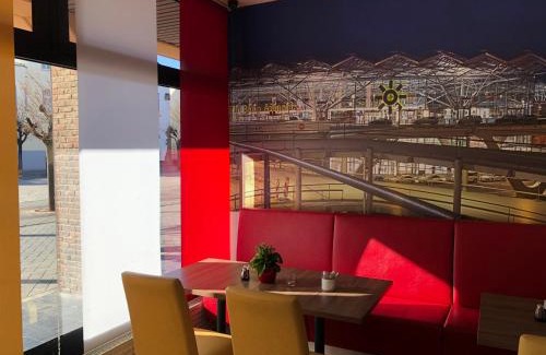 Troisdorf Hotel | Montana Hotel Köln-Bonn Airport