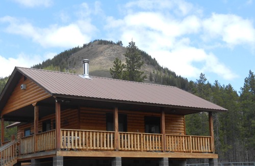 Essex Cabina | Montana Mountain Cabin
