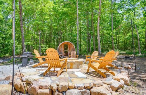 Monteagle Casa | Monteagle Cabin with Swim Spa, Sauna and Fire Pit!