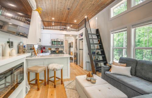 Monteagle Casa | Monteagle Cabin with Swim Spa, Sauna and Fire Pit!