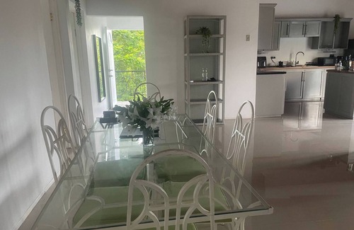 Montego Bay Apartamento | Montego Bay - Hillside Retreat
