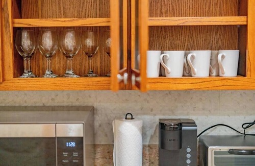 Monterey Park Apartamento | Monterey Park Retreat: Spectacular Views & Comfort