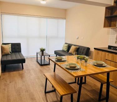 Santiago de Surco Apartamento | MONTERRICO POLO APARTS #20 - DEPARTAMENTO DELUXe FRENTE EMBAJADA USA