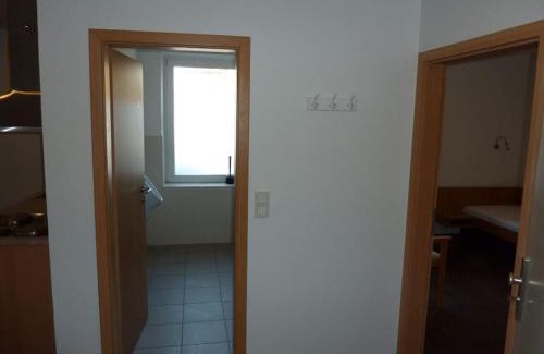 Kirchweyhe Apartamento | Monteurwohnung 2 Zimmer 5 Betten, Küche, Bad, Waschmaschine