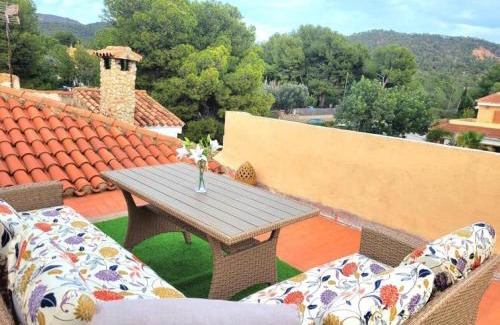 Olocau Villa | Montevistas Retreat- Cycling, Hiking, Relaxation, Valencia 25 minutes