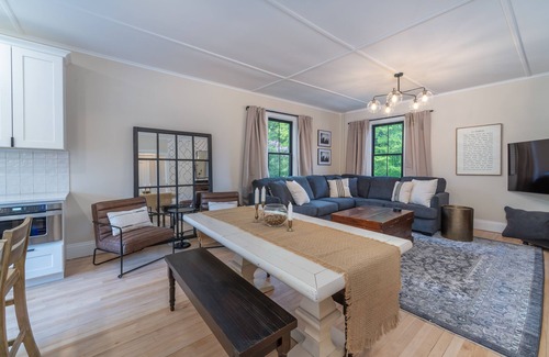 Marquette Casa | Monthly 4 bedroom 2 full bathroom - 1 block to beach and bike path