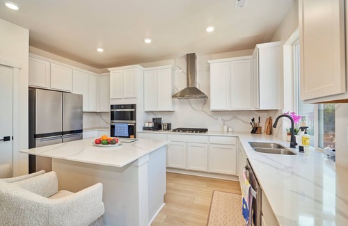 Auburn Casa | Monthly Rentals @ NEW LUX Modern 4 bd/3 ba Fully Stocked!