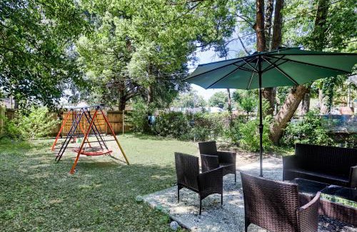 Live Oak Casa | Monthly Stays! - Arcade - Summer Fun Near Starland, River St & DT