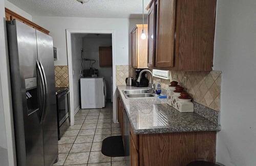 Raleigh Casa | MONTHLY STAYS-Private 7BR Secluded Compound-Spacious Retreat w/ Abundant Parking