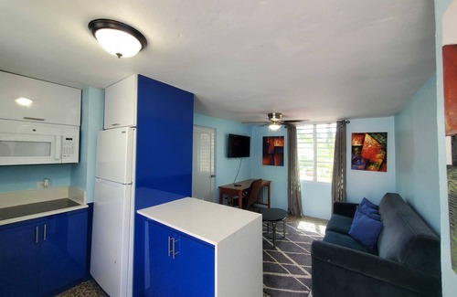 San Juan Apartamento | Monthly Stays-Simple & Comfy 1BR, Walk to Beach- UNIT 6