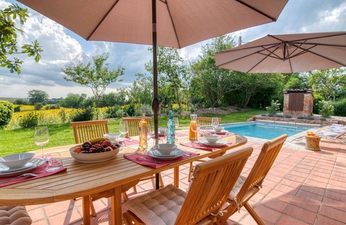 Belbeze-de-Lauragais Casa | Montillet - Maison piscine, terrain multisport