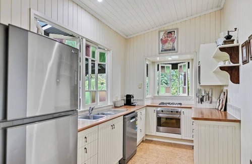 North Maleny Casa | Addison's Montville - Familia y mascotas con estudio, wifi gratuito y Netflix