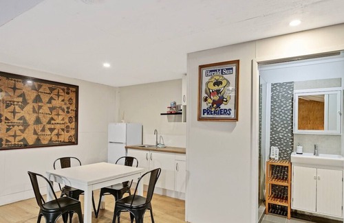 North Maleny Casa | Addison's Montville - Familia y mascotas con estudio, wifi gratuito y Netflix
