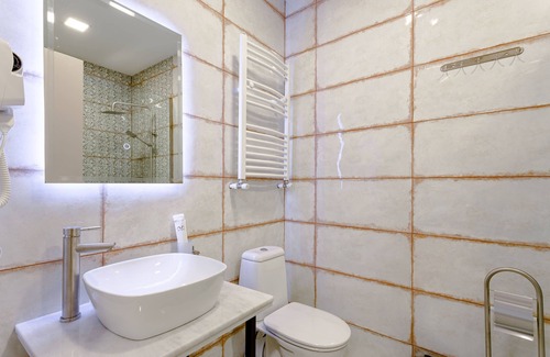 Chugureti Hotel | Monument1880