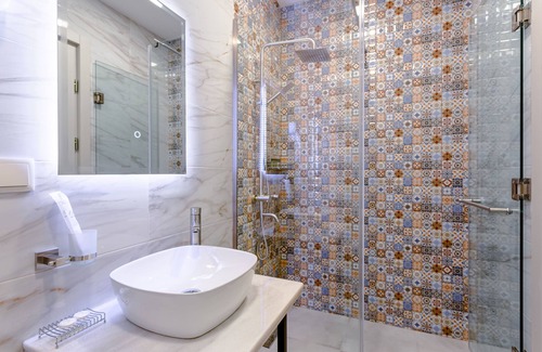 Chugureti Hotel | Monument1880