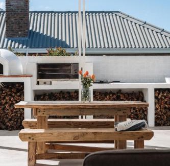 Witsand Casa | Mooiplekkie - 4 Bedroom Beach Cottage