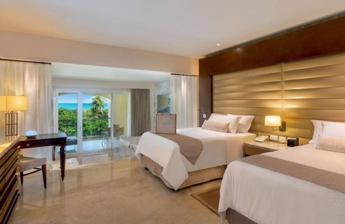 Alfredo V. Bonfil Complejo | Moon Palace - Cancun - Palace Elite Membership – ALL INCLUSIVE!