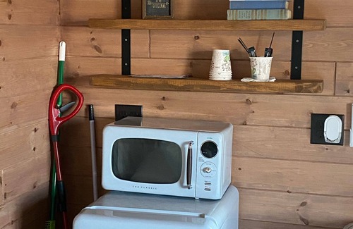 Idaho Falls Cabaña | Campy Moonlight Cottages en Idaho Countryside, Sleep 6