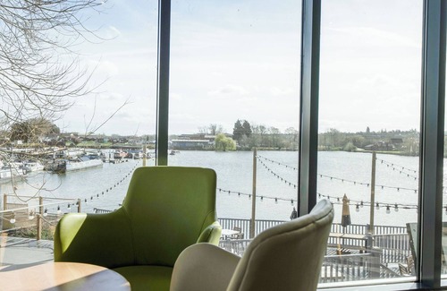 Great Billing Cabaña | MOONLIT SKYLIGHT - BILLING AQUADROME in Billing Aquadrome Holiday Park