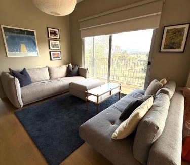 Harcourt North Casa | Moonrise Hill