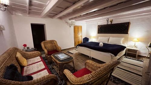 Gunehr Hotel | Moonshine Villa