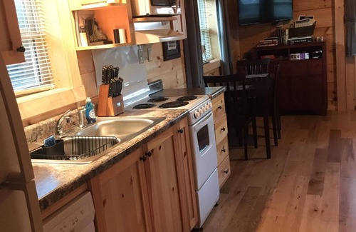 Tryon Cabina | Moore Road Cabin 1 Pet Friendly Horse Lovers delight
