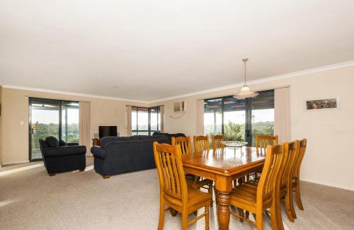 Guilderton Casa | Moore Views - Stunning River Views