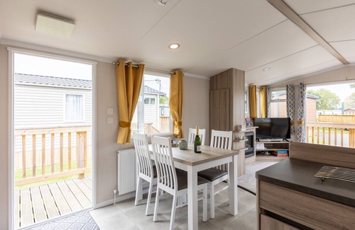 Malton Cabina | Moorhen Lodge - Hot Tub