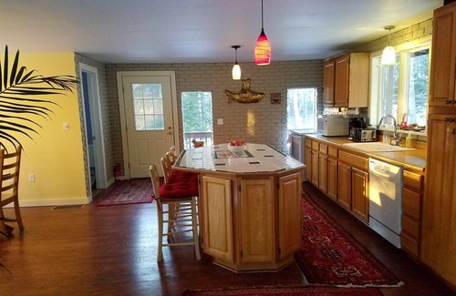 Warren Casa | Moose Chalet - Una divertida casa de vacaciones en The White Mountains, junto al río Baker.