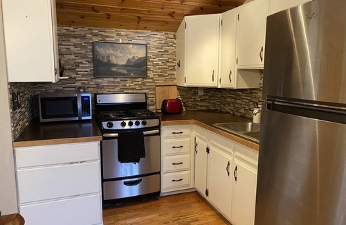 Eagle River Cabina | Moose Lodge Cabin , chalet & apartment , & 2 Hot tubs ! Sleeps 23
