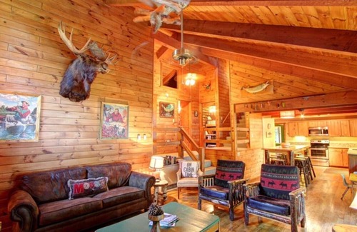 Hayward Cabina | Cabaña privada aislada en el hermoso lago Moose de Hayward