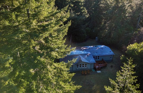 Bandon Casa | Moose's Manor at Bandon: Pet Friendly, 5 min to Bandon Dunes & Beach