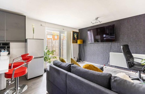Leeds Casa | Mordenised 2 Bedroom House Close to City Centre
