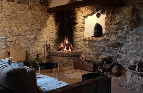 Montblanc Otro | Masía Rural con Piscina en el corazón de las montañas de Prades.