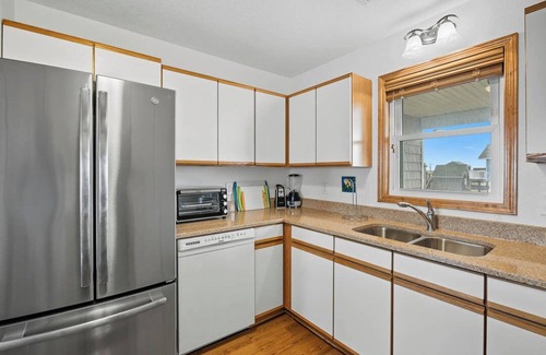 Colington Casa | More to Come | 308 ft to the beach