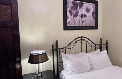 Buffalo Casa | Moreland Guesthouse
