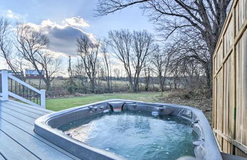 Lovettsville Casa | Morrisonville Manor with Fire Pit and Hot Tub!