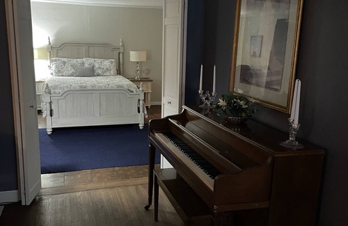 Maysville Cama Y Desayuno | Moss Manor Maysville - Golf Course View Historic Bed & Breakfast