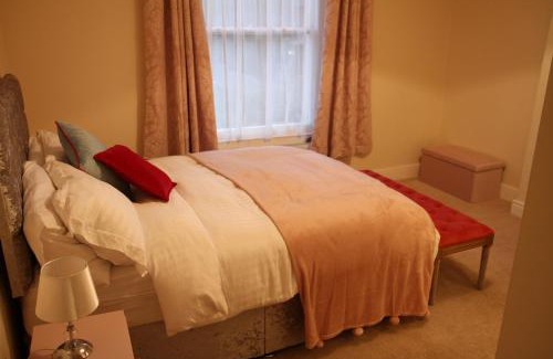 Llandudno Apartamento | Mostyn Villa 2 Free Private Parking