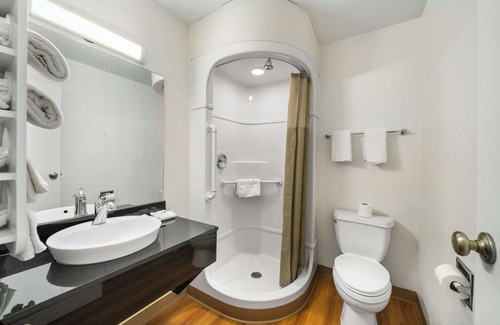 Big Bear Lake Hotel | Motel 6 Big Bear Lake, CA