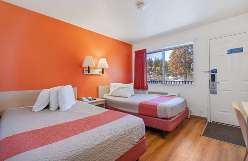 Big Bear Lake Hotel | Motel 6 Big Bear Lake, CA