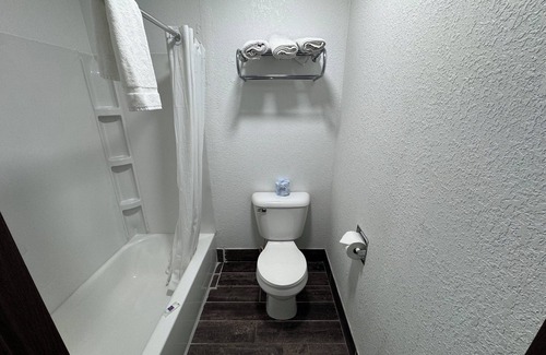 Fond du Lac Hotel | Motel 6 Fond Du Lac, WI