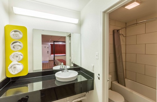 Fort Worth Hotel | Motel 6 Fort Worth, TX - Stockyards