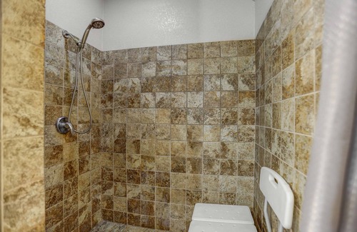 Fresno Hotel | Motel 6 Fresno, CA - Belmont Ave