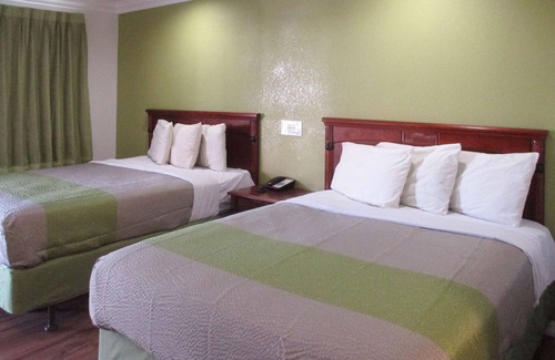 Fresno Hotel | Motel 6 Fresno, CA