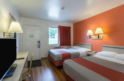 Goodlettsville Hotel | Motel 6-Goodlettsville, TN - Nashville