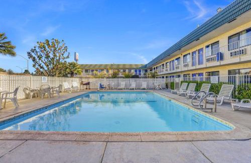 King City Hotel | Motel 6-King City, CA