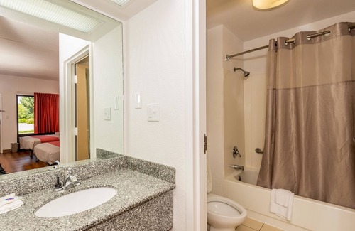 Tri-Cities Hotel | Motel 6 Kingsport, TN