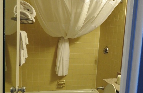 Highlands Hotel | Motel 6 Lincoln, NE - Airport