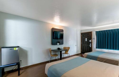 Heart of Missoula Hotel | Motel 6-Missoula, MT - University
